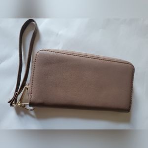Brown/tan | clutch